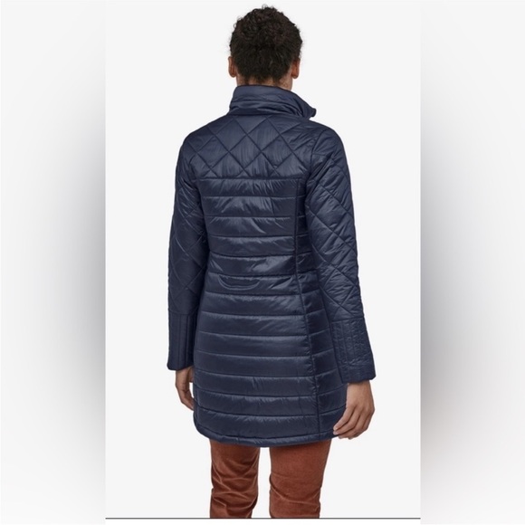 Patagonia Women's Radie Parka Insulated Puffer Navy Jacket Medium - Picture 3 of 4